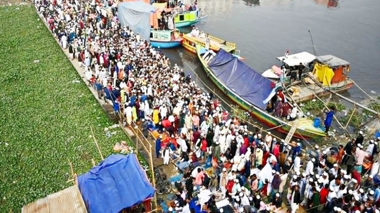 তুরাগ তীরে বিশ্ব ইজতেমার প্রথম পর্ব শুরু