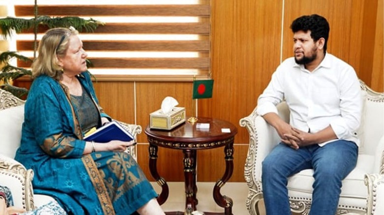 তথ্য উপদেষ্টার সাথে ইউনেস্কোর বাংলাদেশ প্রতিনিধি সাক্ষাৎ করেছেন