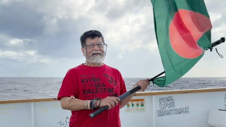 শহিদুল আলমদের জাহাজ ‘রেড জোন’ এর খুব কাছে