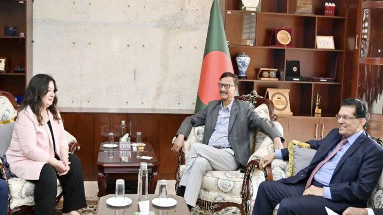 কানাডার সংসদ সদস্যদের একটি প্রতিনিধি দল পররাষ্ট্র উপদেষ্টার সাথে সাক্ষাৎ করেছে