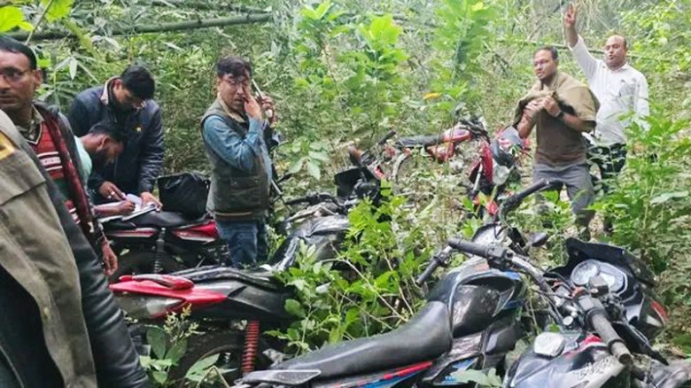 ঈশ্বরদীতে সংঘর্ষের ঘটনায় লুট হওয়া জামায়াতের ৯টি মোটরসাইকেল উদ্ধার