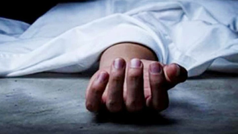 পাবনার চাটমোহরে স্বামীর পরকীয়ার জের ধরে স্ত্রীর আত্মহত্যা