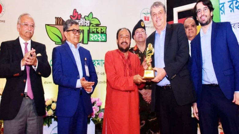 জাতীয় চা দিবসে শ্রীমঙ্গলে চা শিল্পের সেরা বাগান ও উদ্যোক্তাদের সম্মাননা