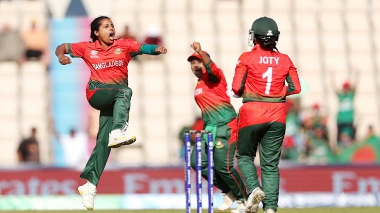 পাকিস্তানের মুঠো থেকে ম্যাচ ছিনিয়ে নিল বাংলাদেশ নারী দল