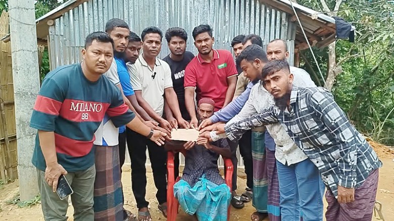 রাঙ্গামাটিতে মানবিক উদ্যোগে অসহায় পরিবারের পাশে মা...