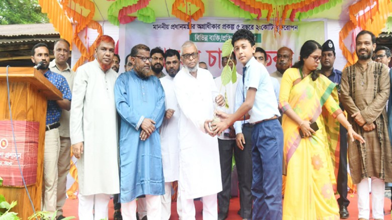 প্রাথমিক শিক্ষার মানোন্নয়নে অবকাঠামো উন্নয়নের আশ্বাস শ্রম ও কর্মসংস্থান মন্ত্রীর