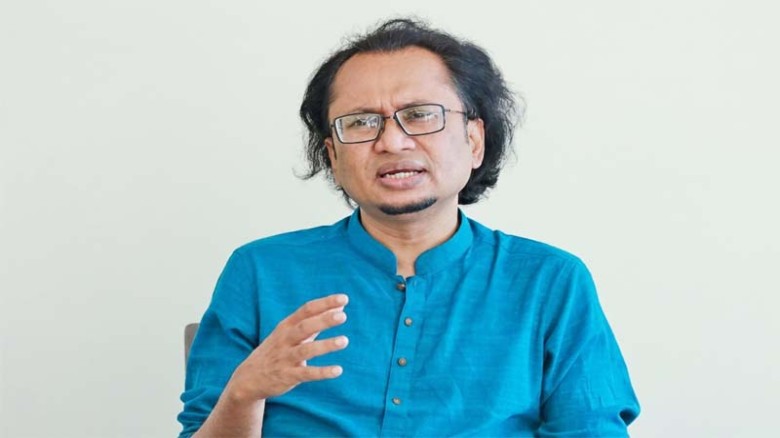 শেখ হাসিনার বক্তব্য প্রচার করলে আইনগত ব্যবস্থা, জানালেন তথ্য উপদেষ্টা