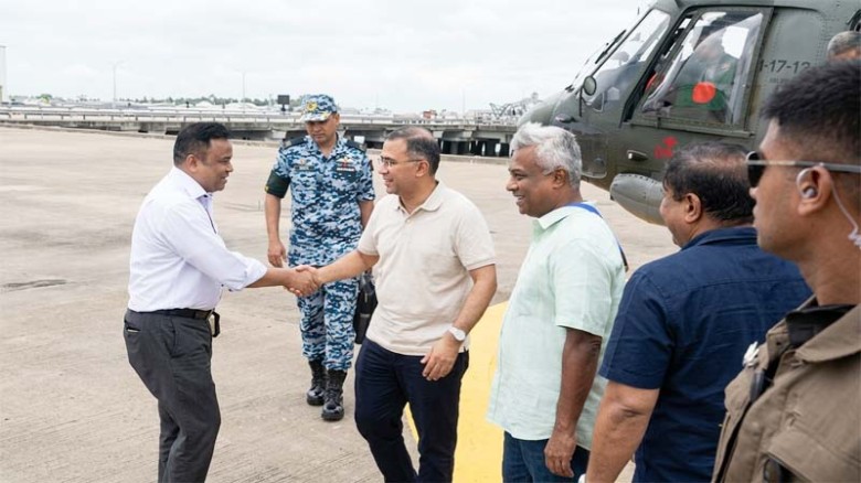 মাতারবাড়ীতে পৌঁছেছেন প্রধানমন্ত্রী তারেক রহমান, দিনজুড়ে একাধিক কর্মসূচি