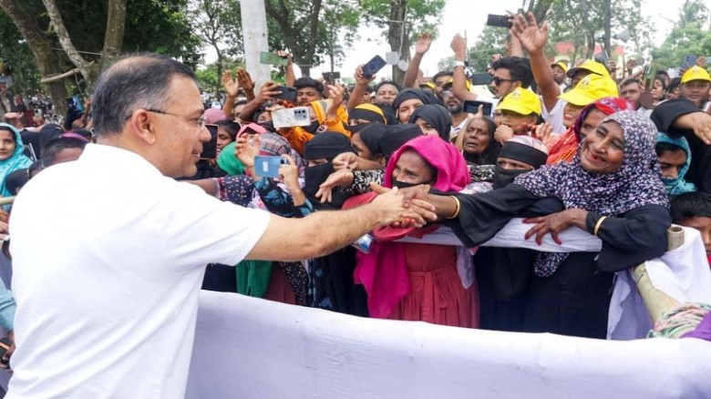 জরিপে সরকারের ছয় মাসের মূল্যায়ন, সন্তুষ্টির শীর্ষে প্রধানমন্ত্রী তারেক রহমান