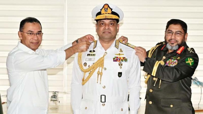অ্যাডমিরাল পদে পদোন্নতি পেলেন নৌবাহিনী প্রধান মিসবাহ উল আজীম