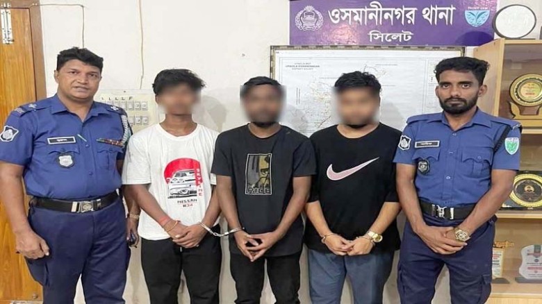 ওসমানীনগরে মশাল মিছিলের প্রস্তুতিকালে নিষিদ্ধ ছাত্রলীগের ৩ কর্মী আটক