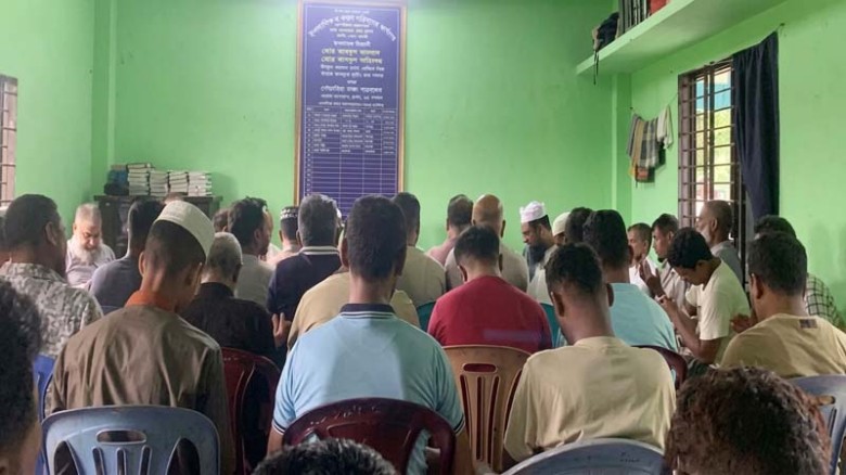 ওসমানীনগরের কটালপুর দারুল কোরআন হাফিজিয়া মাদ্রাসায়...